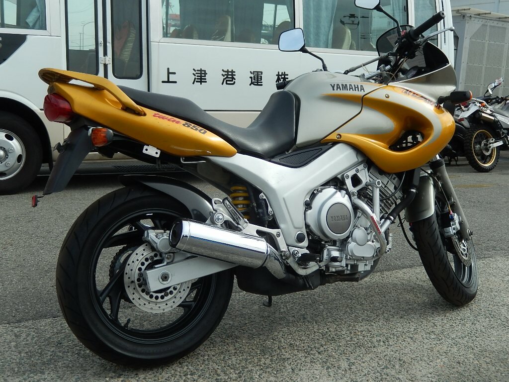 Спортивный мотоцикл yamaha trx 850: обзор, технические характеристики, отзывы