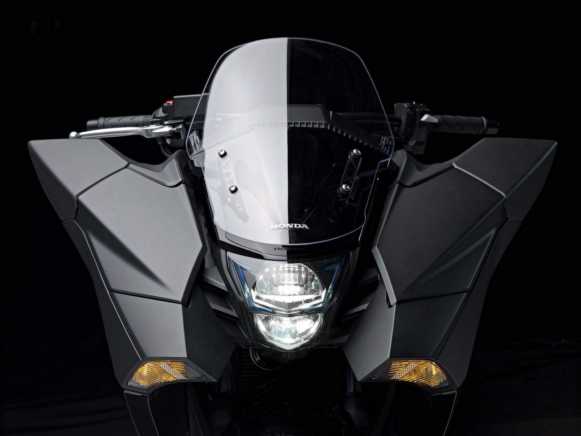Обзор мотоцикла Honda Honda NM4 Vultus
