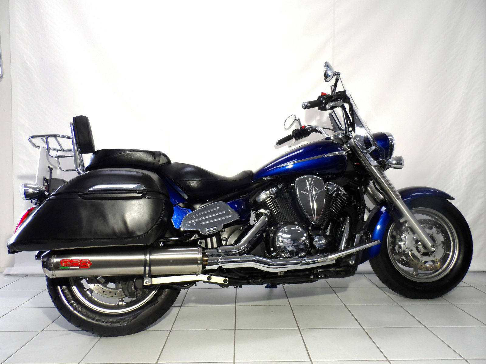 Ямаха миднайт стар. Yamaha Midnight Star 1300. Yamaha XVS 1300. Yamaha XVS 1300 Midnight. XVS 1300 Midnight Star.