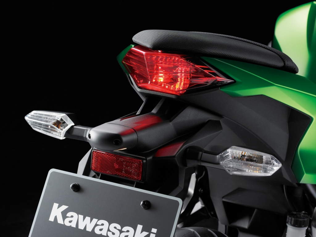 Информация по мотоциклу kawasaki z300