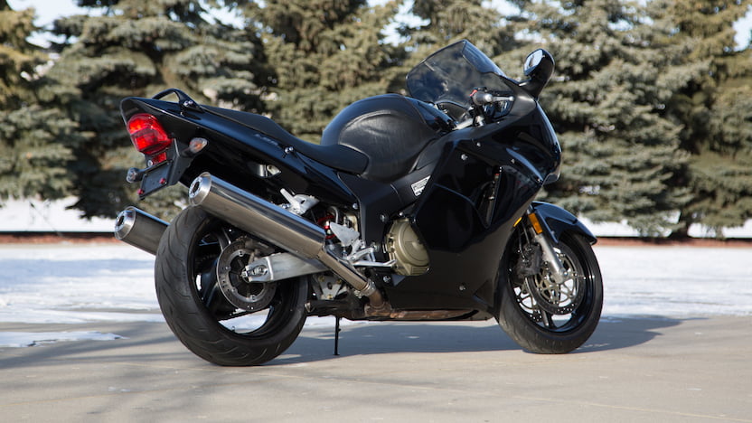 Мотоцикл honda cbr 1100xx super blackbird 1997 цена, фото, характеристики, обзор, сравнение на базамото