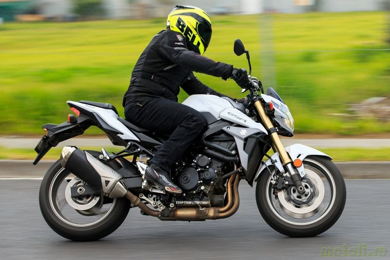 Тест-драйв мотоцикла Kawasaki KLE500