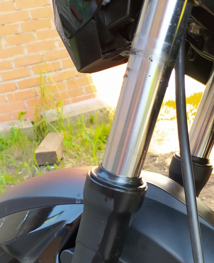 Замена масла, сальников и пыльников вилки на мотоцикле Suzuki GSF 400 bandit