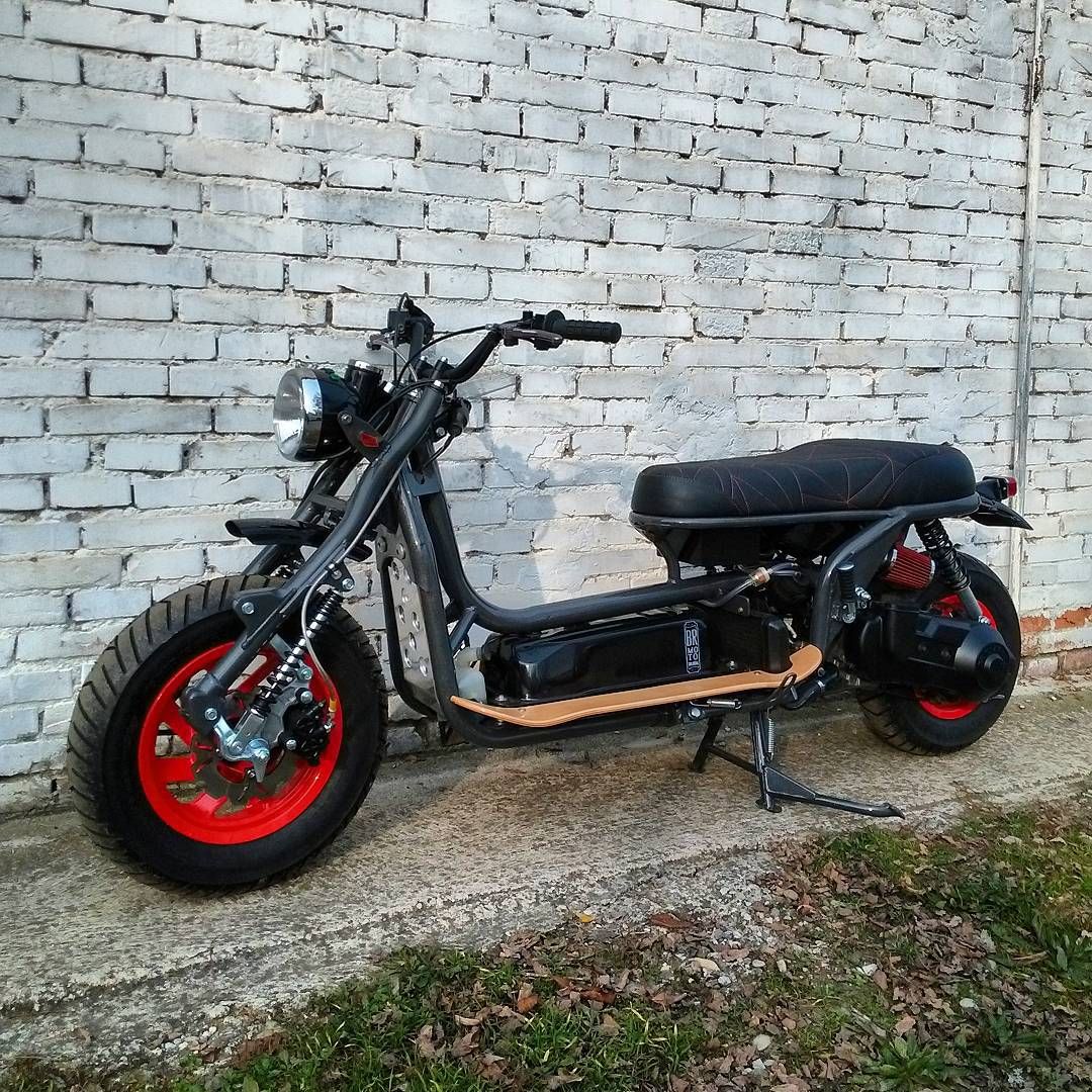 Самодельный скутер. Honda Ruckus 250. Honda Ruckus Electric. Чоппер из скутера Хонда дио. Хонда дио кастом.