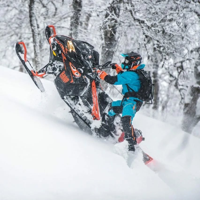 Обзор и тест-драйв снегоходов brp ski-doo и lynx 2017 + видео