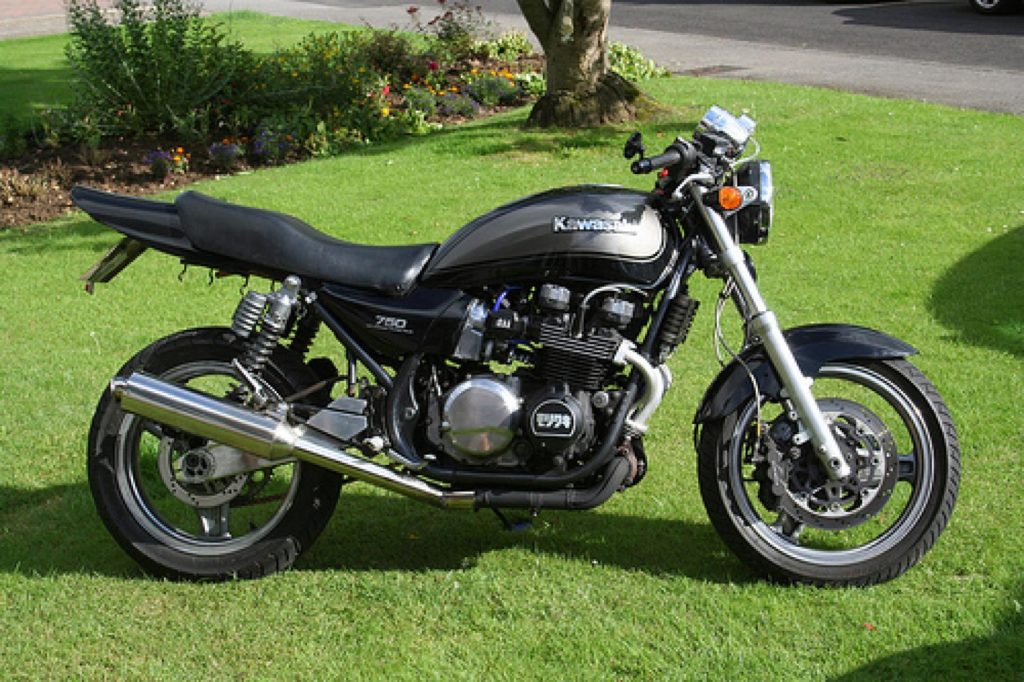 Kawasaki ZR 750