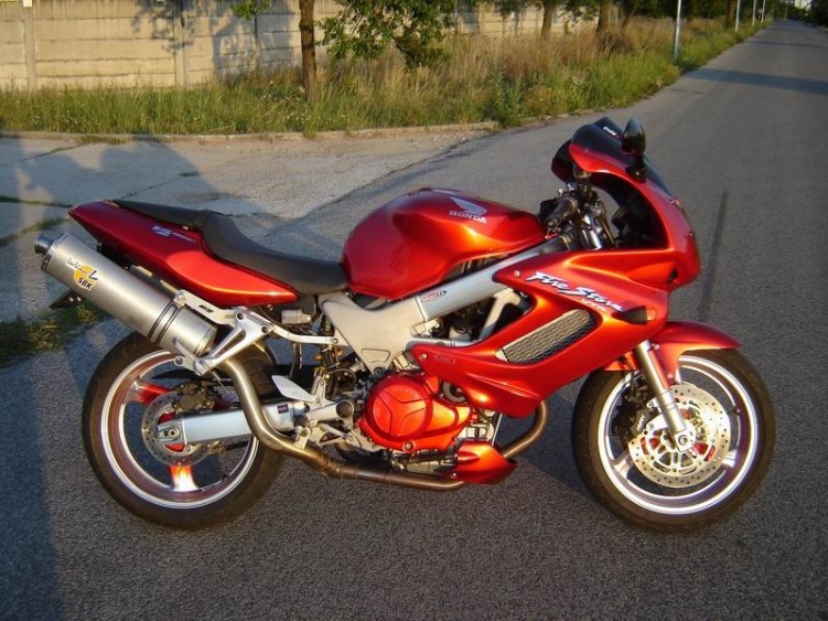 Мотоцикл honda vtr 1000 f firestorm 2001 цена, фото, характеристики, обзор, сравнение на базамото