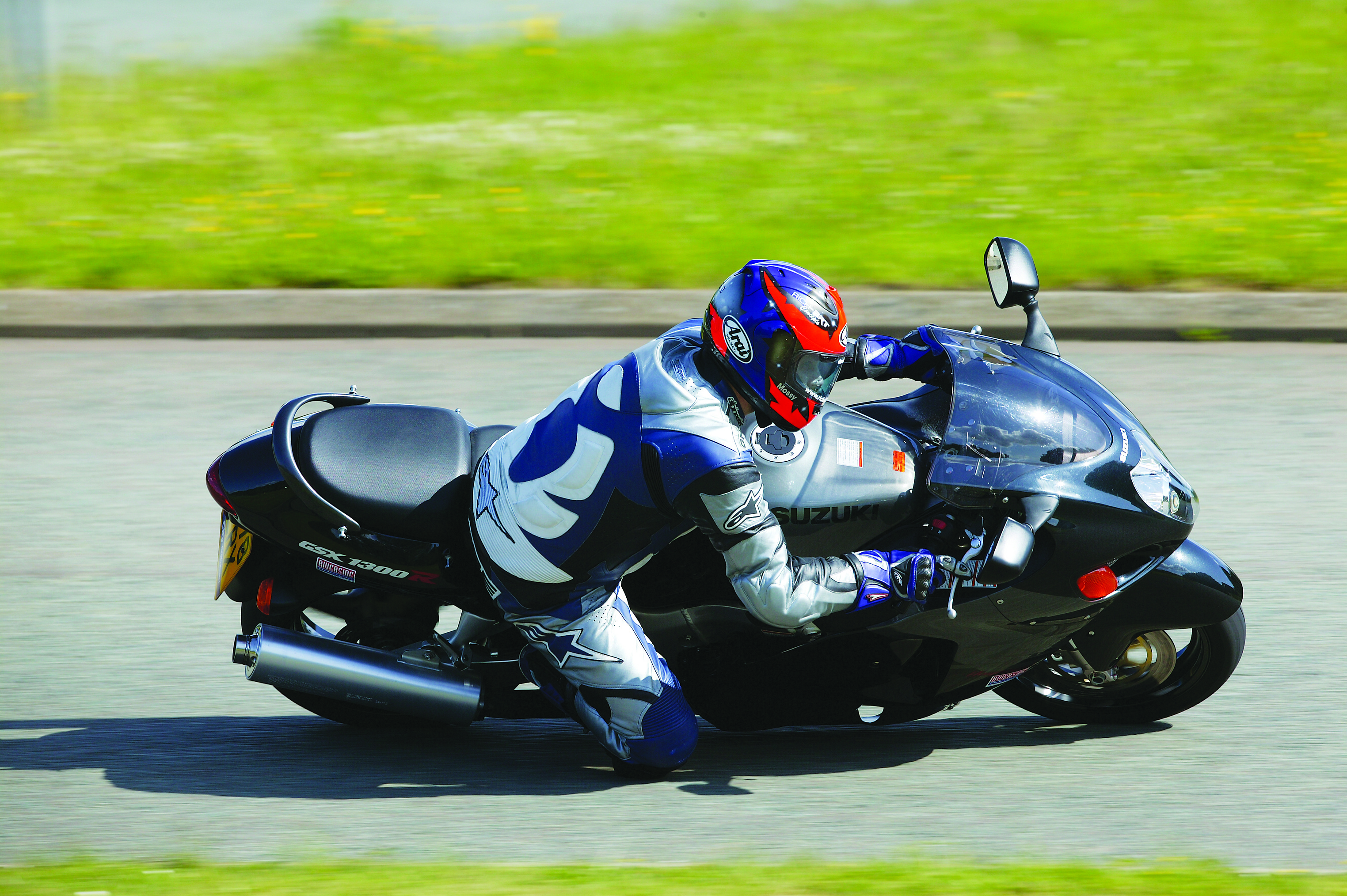 Тест-драйв мотоцикла Suzuki GSX1300R Hayabusa