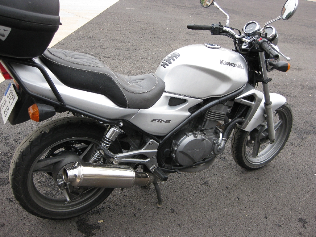 Мотоцикл кавасаки er-5 - достойный представитель бренда
