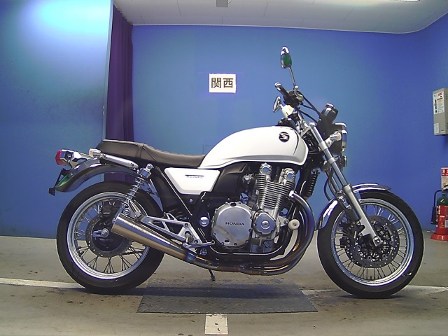 Видео honda cb1100: тест драйв