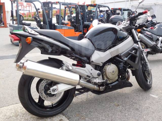 Мотоцикл honda x-eleven 2000