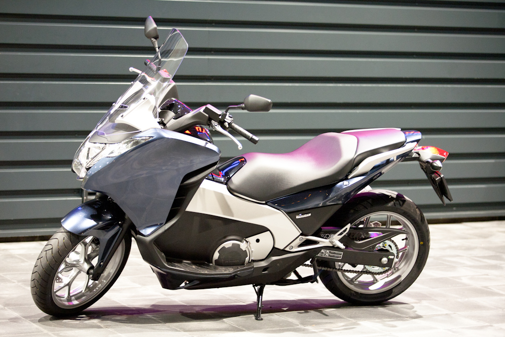 Мотоцикл honda cbr400r 2013