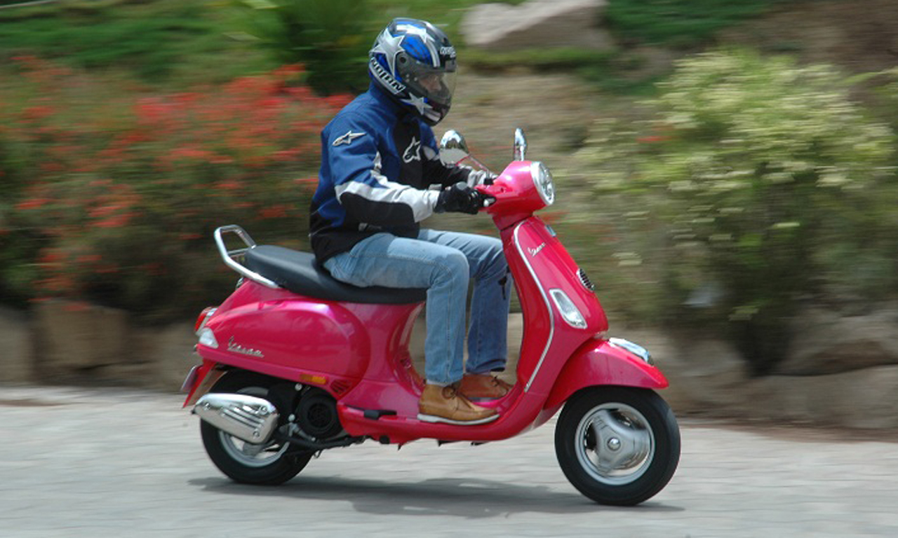 Vespa VX 125 – гламурный скутер для индийского среднего класса