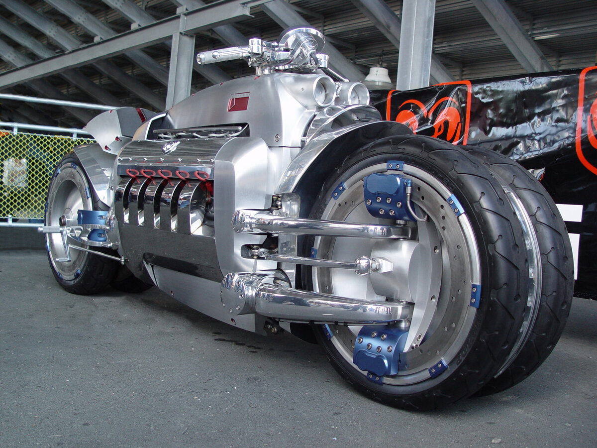 Dodge Tomahawk V10 Superbike — Абсолютная Мощь!