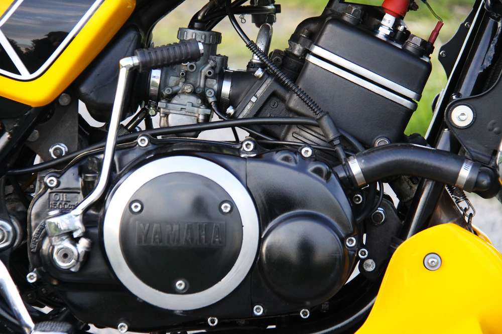 Мотоциклы с объемом двигателя 350 см³