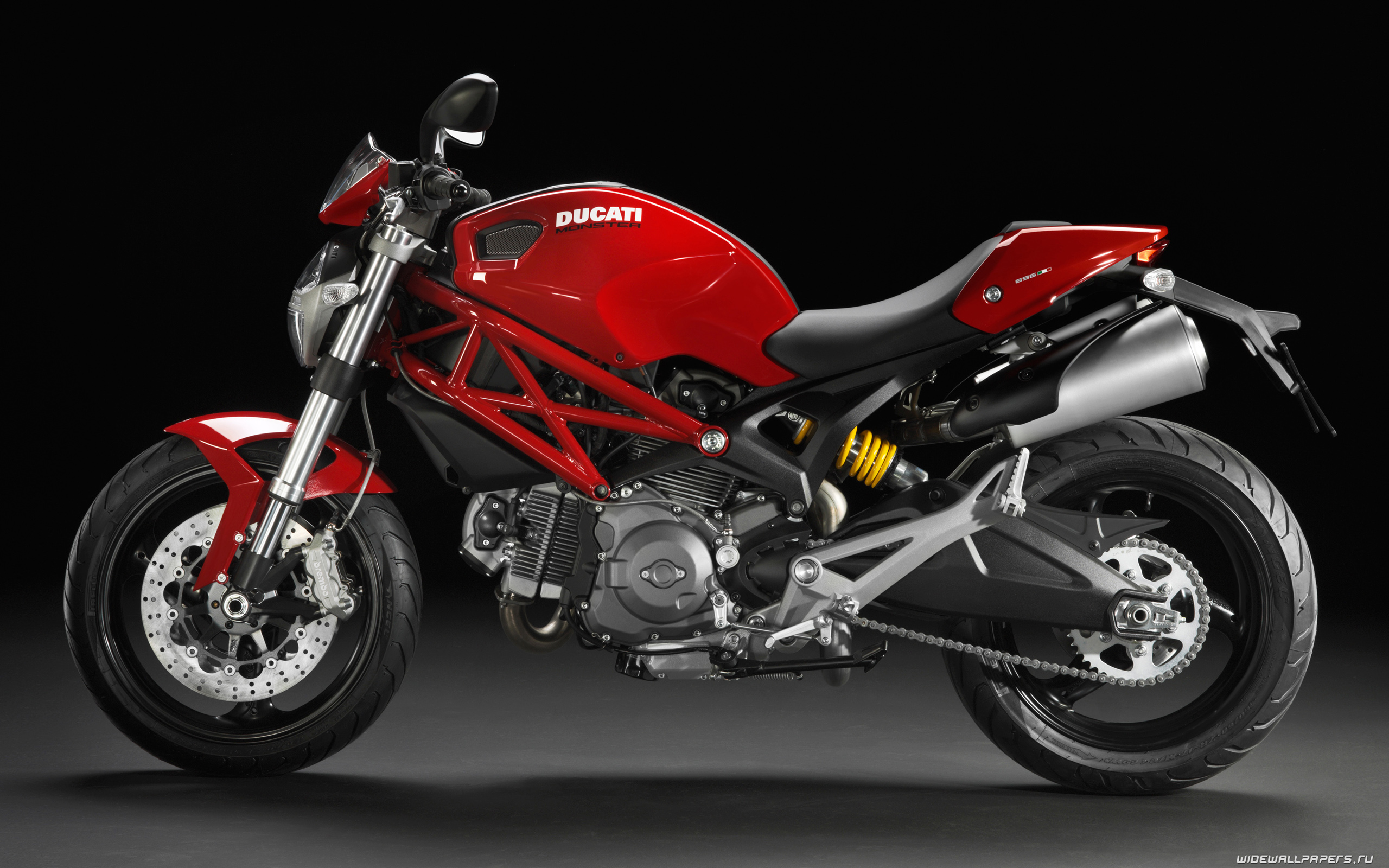 Итальянский байк Ducati Monster 400 — мотоцикл для огромных мегаполисов