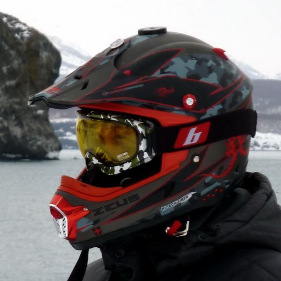 Шлем для езды на снегоходе, разновидности шлемов