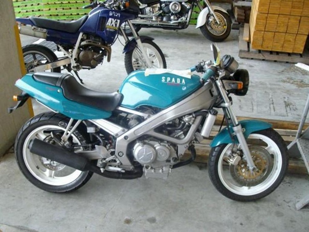 Обзор мотоцикла honda vtr 250 — bikeswiki - энциклопедия японских мотоциклов