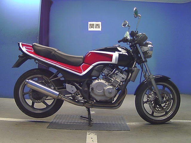 Honda CB 250 Jade