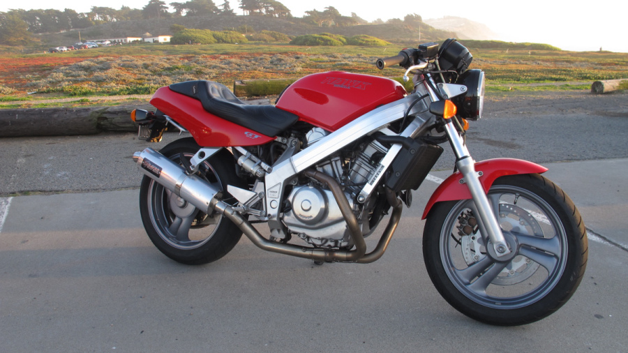 Обзор мотоцикла honda bros 650 (ntv 650 revere, nt650 hawk gt) — bikeswiki - энциклопедия японских мотоциклов