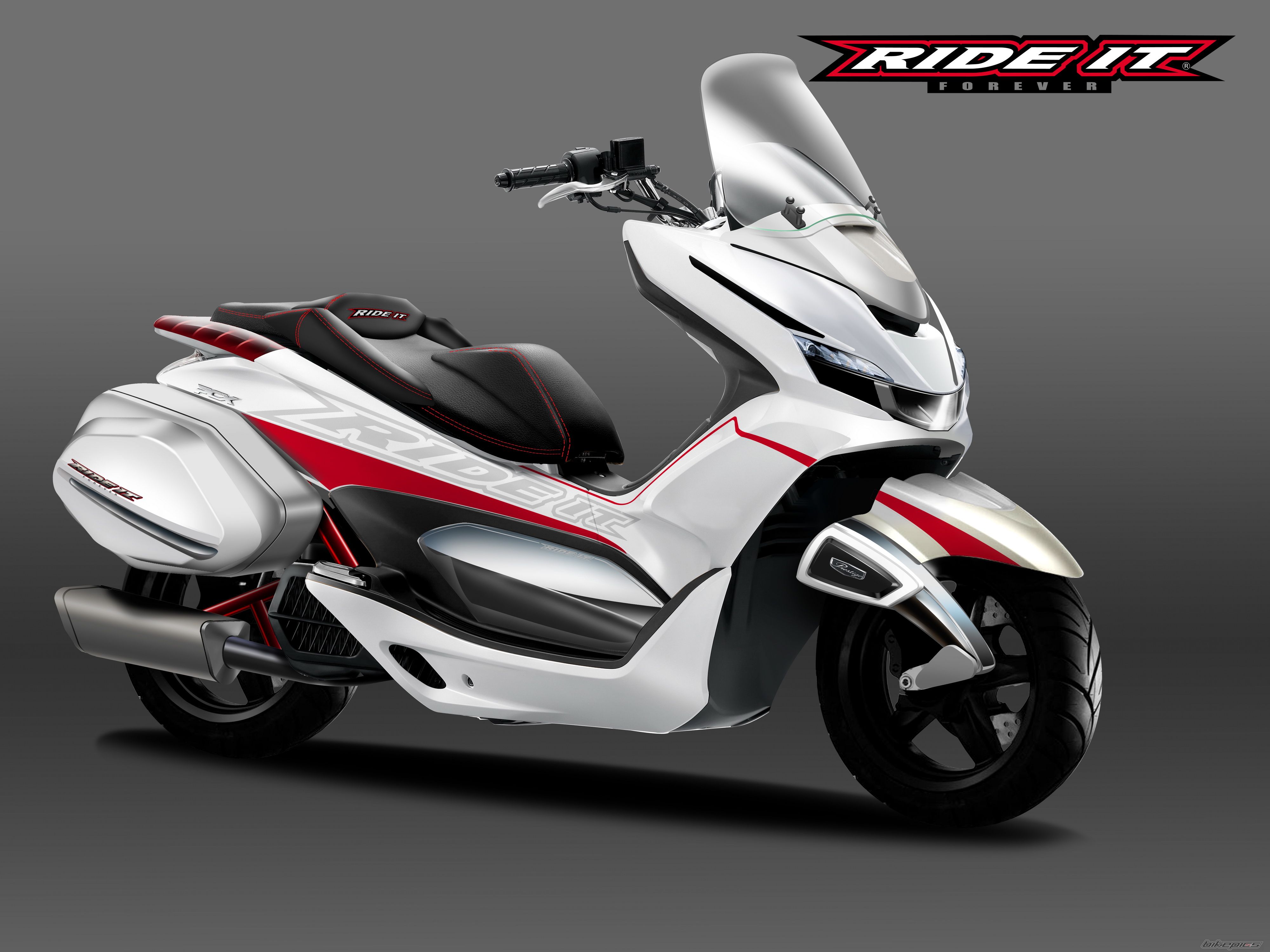 Новые скутеры Honda PCX оснастили более мощными двигателями