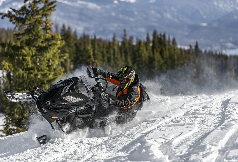 Brp ski-doo mxz renegade 800r: характеристики снегохода, отзывы, цена, фото и видео