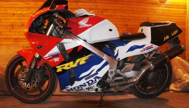 Мотоцикл honda cbr 400 и его характеристики