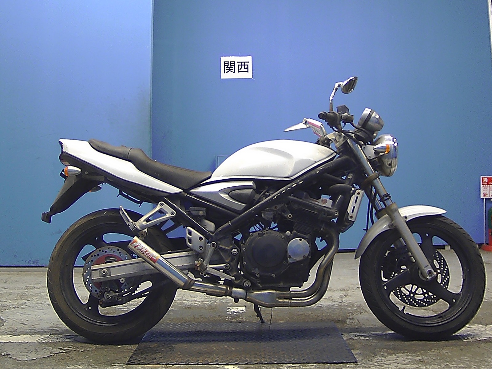 Мотоцикл Suzuki Bandit (Сузуки Бандит) GSF1200 краткий обзор