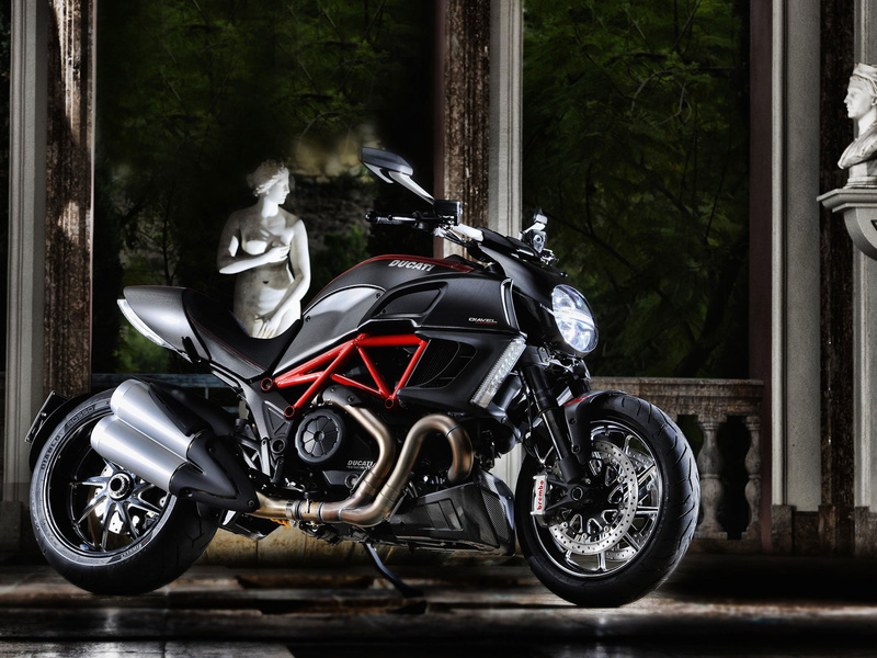 Тест-драйв мотоцикла Yamaha V-max 1700