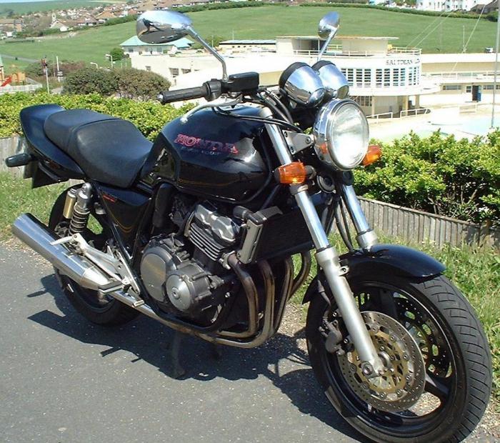 Мотоцикл Honda CB 400: технические характеристики и краткий обзор модели