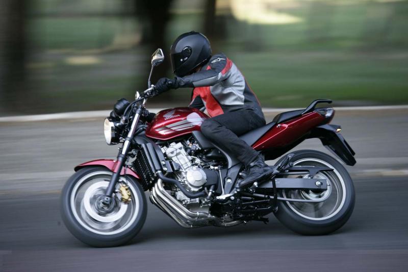 Мотоцикл honda cbr 600 f - для ценителей быстрой езды и путешествий