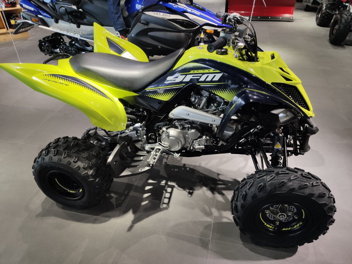 Спортивный квадроцикл Yamaha Raptor (Ямаха Раптор) YFM 250 R — обзор и характеристики модели