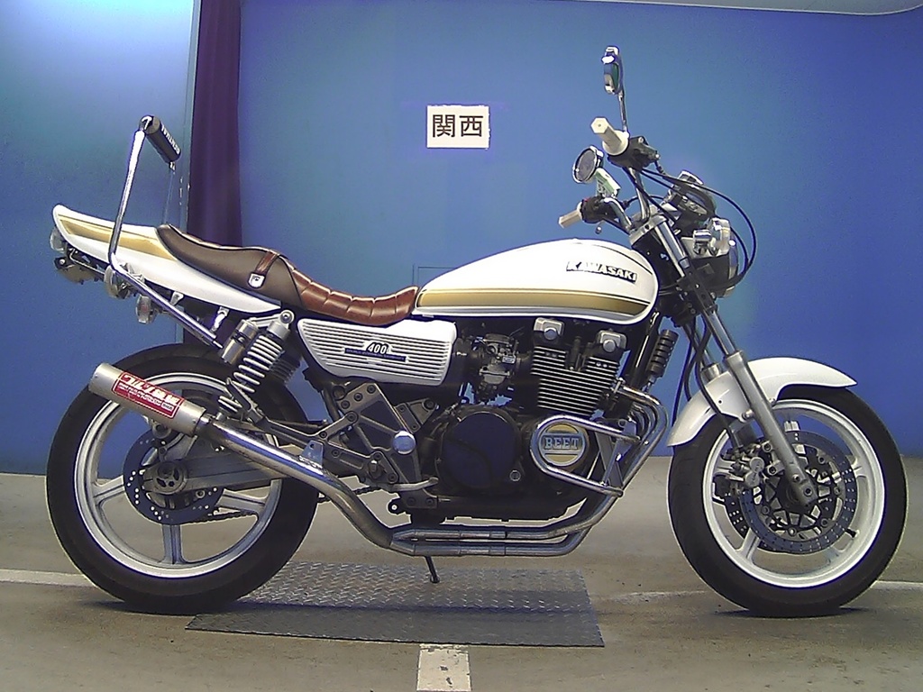 Kawasaki zephyr 750 (zr-750)