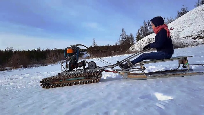 Снегоход — вездеход из бензопилы, велосипеда, и камер от камаза