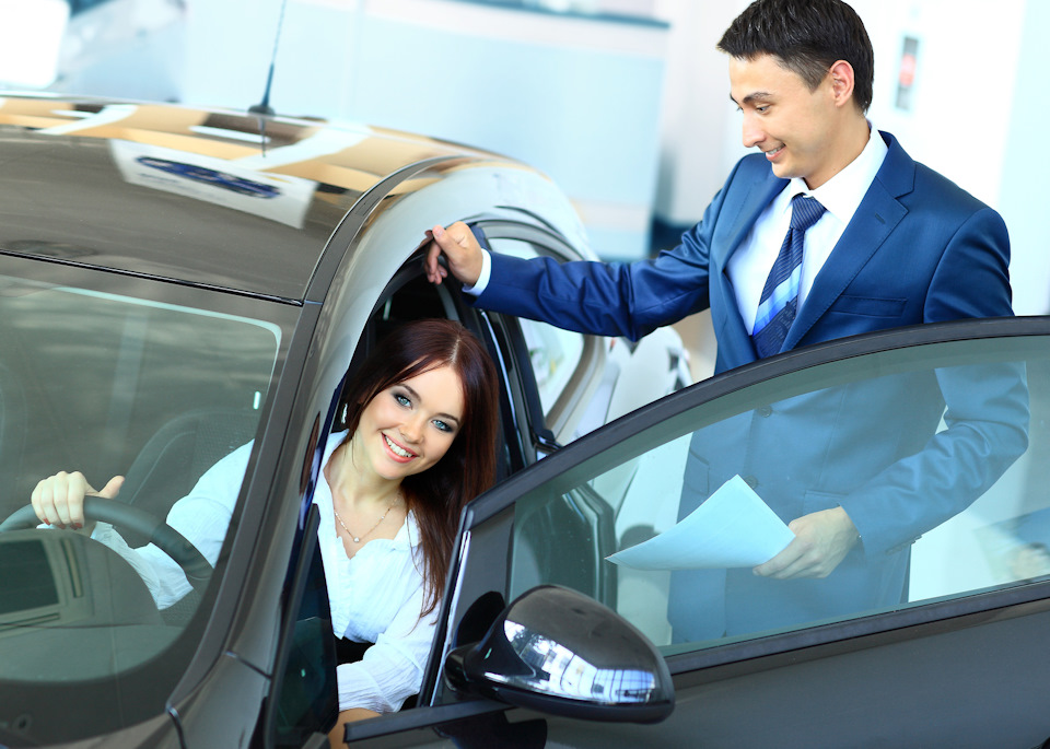 Сколько берет автосалон за продажу автомобиля?