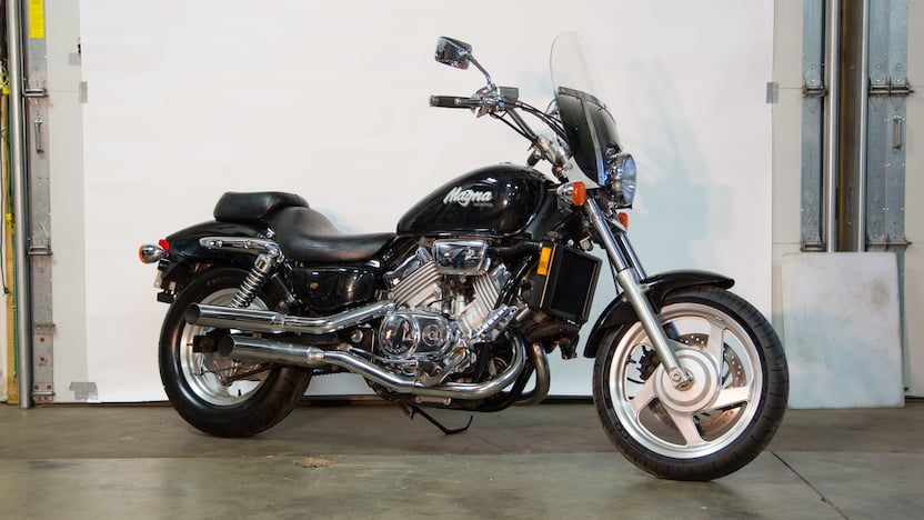 Обзор мотоцикла honda vf1100 magna (v65)