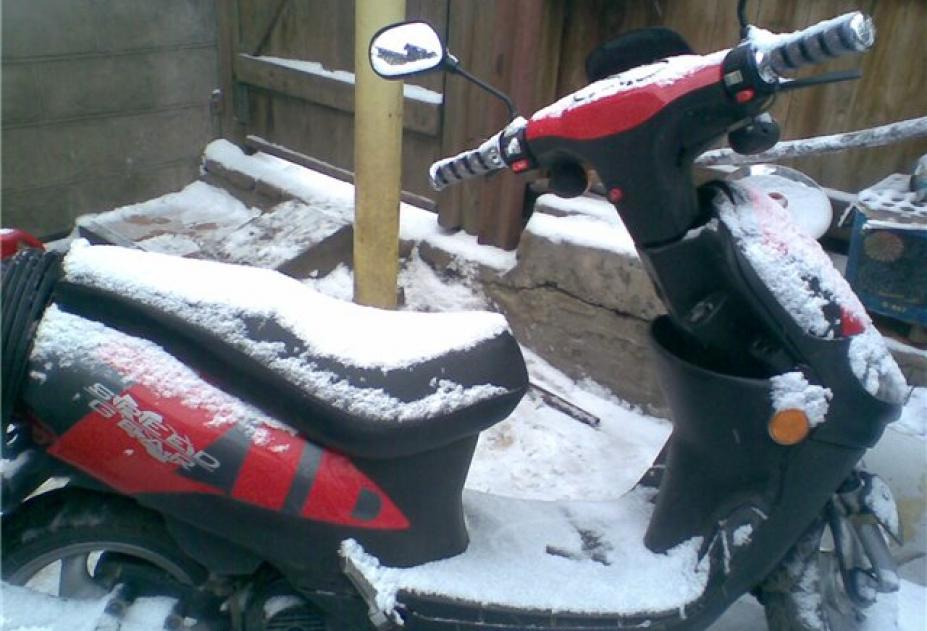 Как правильно хранить скутер зимой