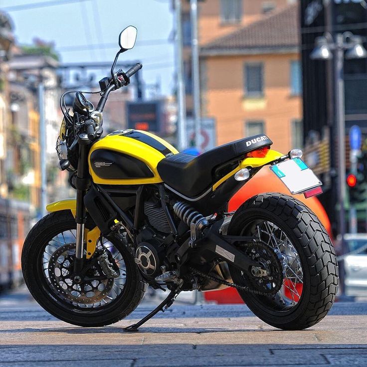 Ducati Scrambler regolarita