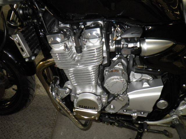 Мотоциклы с объемом двигателя 1300 см³
