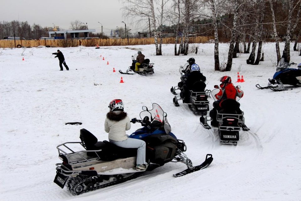 Уроки езды на снегоходе для начинающих: бесплатные видео для обучения вождению - все курсы онлайн