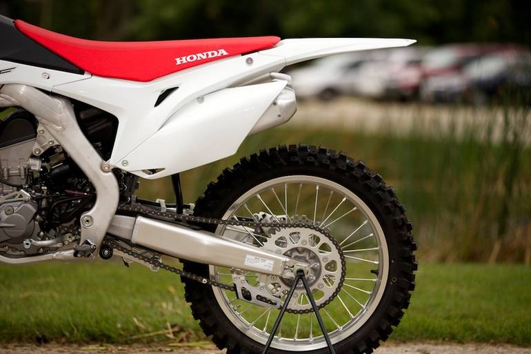 Honda cbr 250 r — это спортивный мотоцикл
