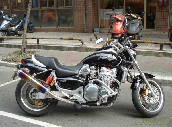 Тест-драйв мотоцикла Kawasaki ZZR 400