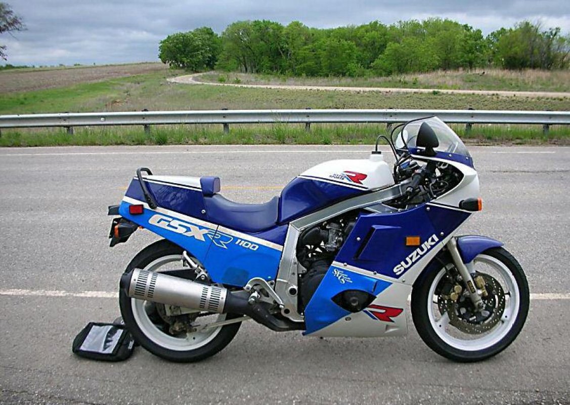 Тест-драйв мотоцикла Suzuki GSX-R1100