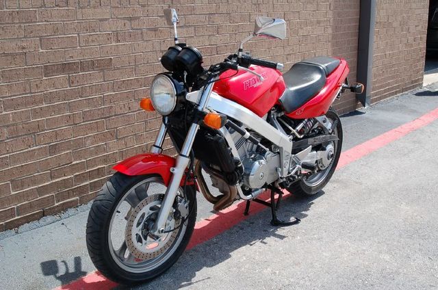 Honda slr 650 – это мотоцикл для города