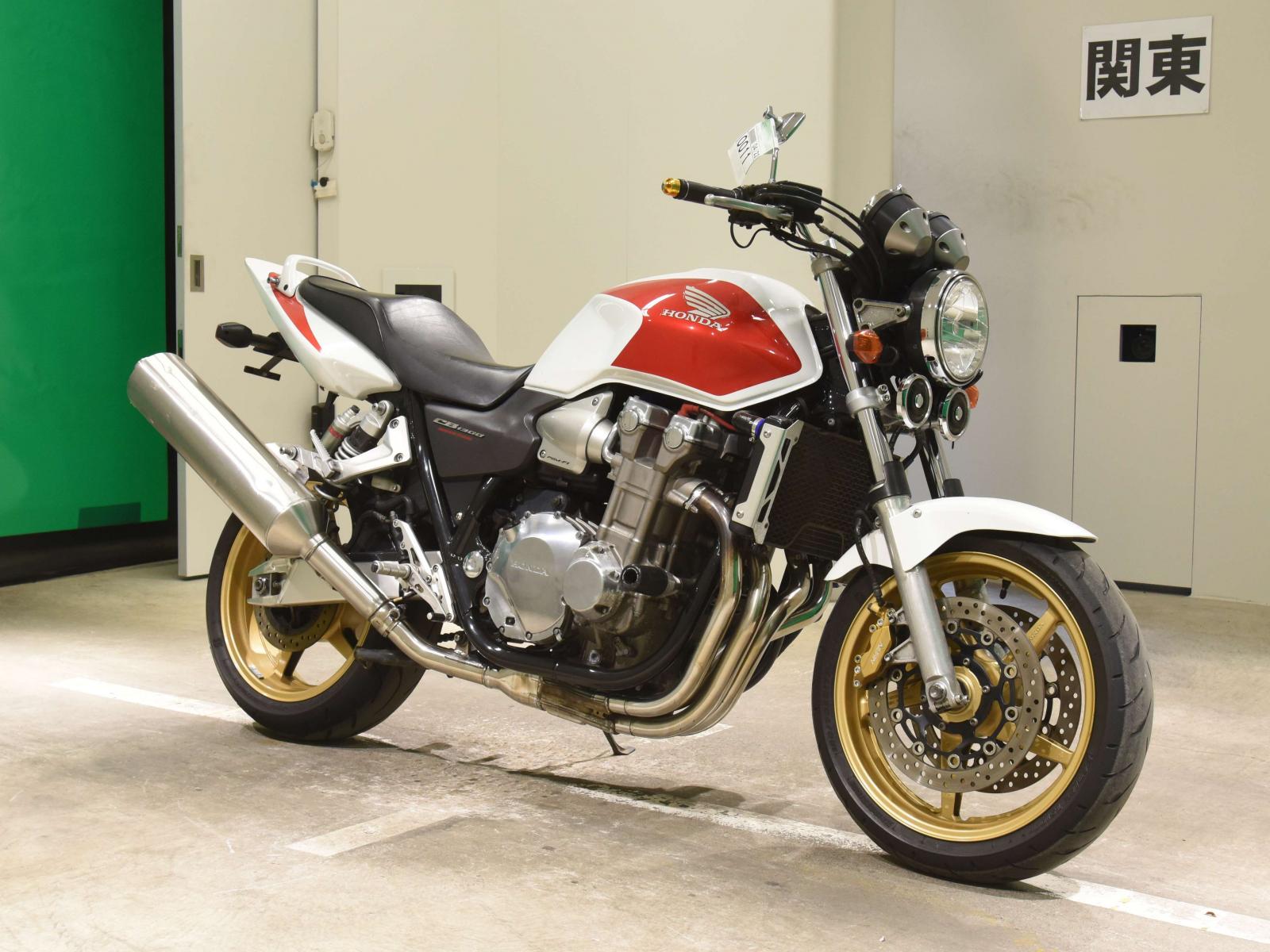 Тест-драйв мотоцикла Honda CB1300SF