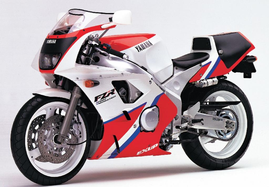 Тест-драйв мотоцикла Yamaha FZR400RR