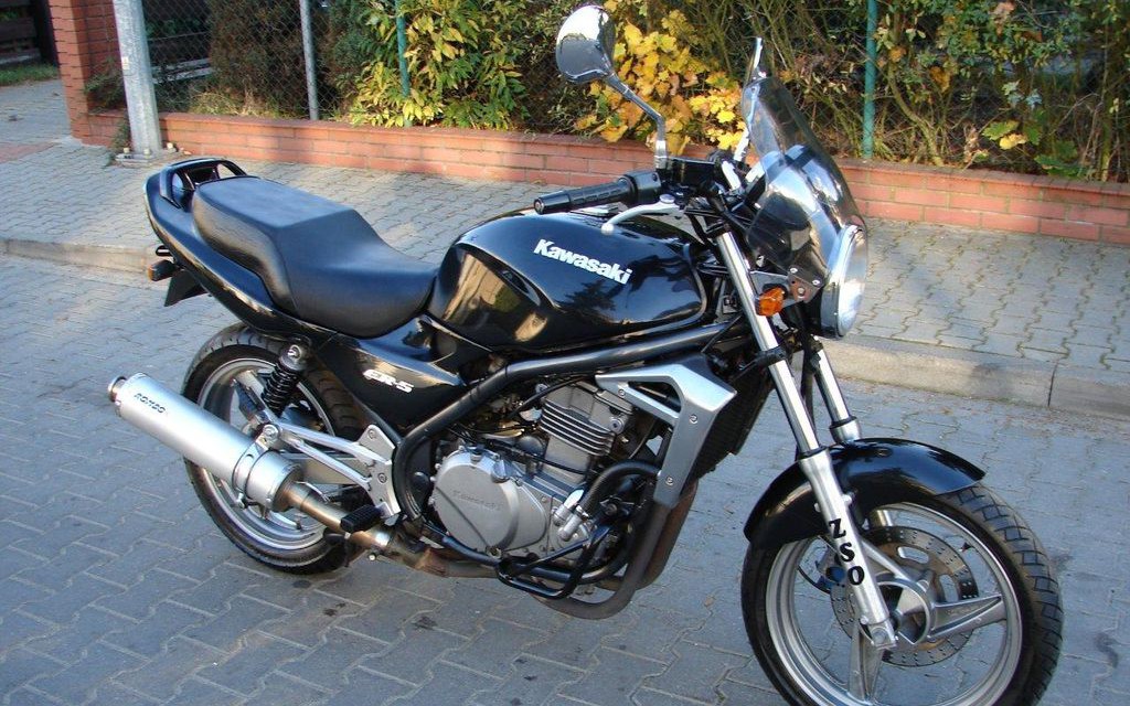 Мотоцикл kawasaki er-5 2004