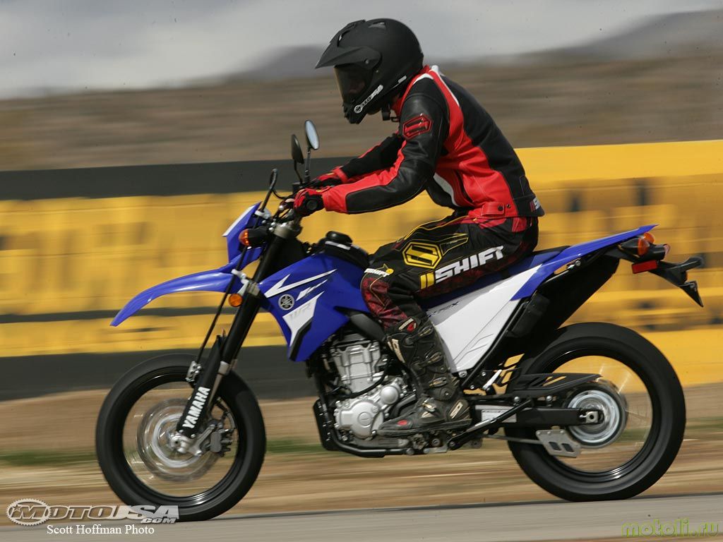 Тест-драйв мотоцикла Yamaha TT-R250 Raid