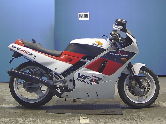 Honda cbr 400, технические характеристики, обзор, фото - motonoob.ru