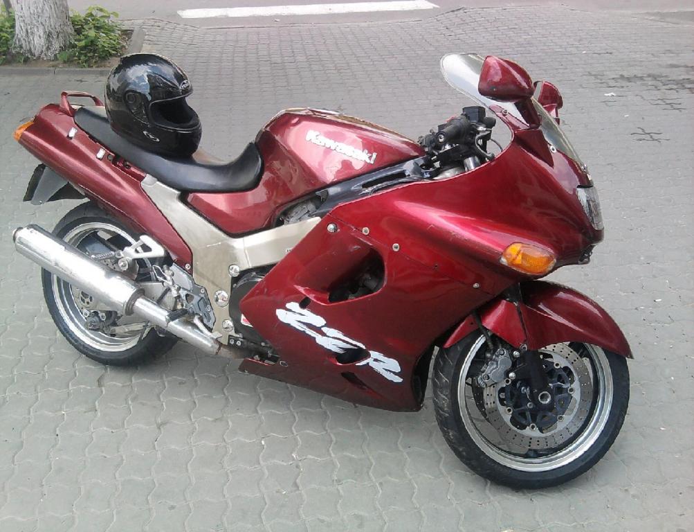 Тест-драйв мотоцикла Kawasaki ZZ-R1100